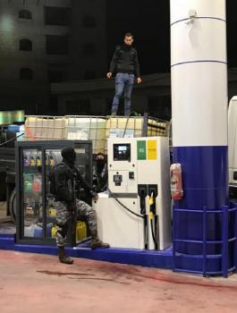 اغلاق محطات عشوائية في العيزرية 