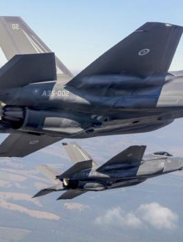 طائرة الشبح الصينية 