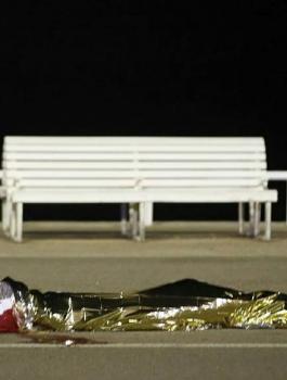 مقتل 84 في فرنسا 