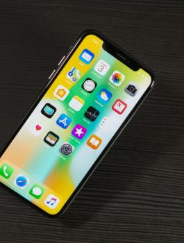 هواتف آيفون 