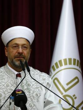 رئيس الشؤون الدينية التركية يدعو مسلمي العالم لشد الرحال للمسجد الأقصى