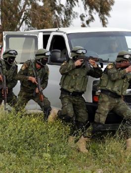 اعتقال عصابة تزور ملكية اراضي في جنين والبيرة 