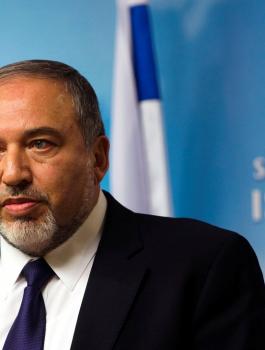 ليبرمان يزعم: هكذا كشفنا النفق شرق خانيوس