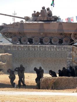 الجيش الامريكي يوقف تدريباته العسكرية مع دول الخليج بسبب أزمة قطر 