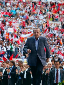 هآرتس: الانتخابات التركية ستحدد مستقبل تركيا وأردوغان سيفوز 