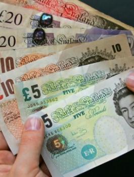 هبوط الجنيه الاسترليني 