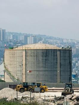 .اسرائيل تغلق خزانات الأمونيا في "حيفا " 