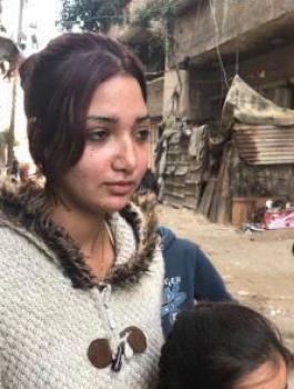  ترحيل فتاة فلسطينية من الضفة الغربية الى غزة 
