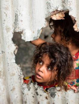 عدد الاطفال الفقراء في فلسطين 