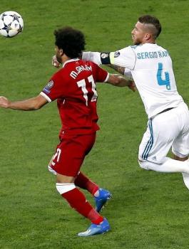 اصابة محمد صلاح في دوري الابطال 