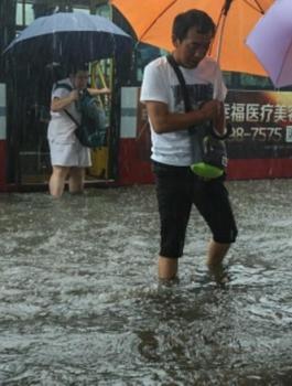 ارتفاع حصيلة ضحايا السيول في الصين إلى 130 حالة وفاة