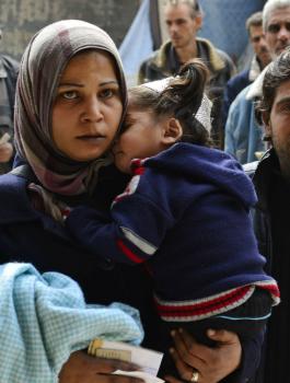 السفارة الفلسطينية في تركيا تقدم مساعدات 126 عائلة لاجئة