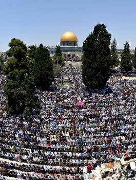 صلاة الجمعة في الاقصى والقدس 