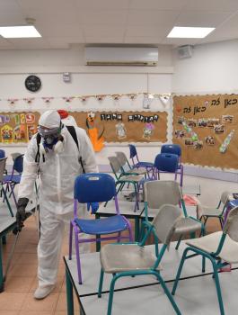 اسرائيل واغلاق رياض الاطفال 