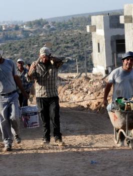 الحكومة والعمال الفلسطينيين 