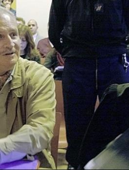 اعادة محاكمة كارلوس 