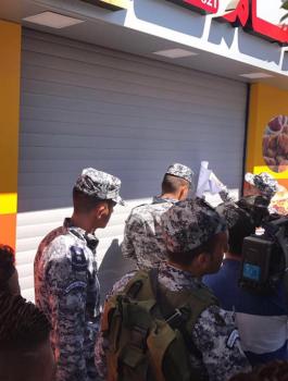 اغلاق مطعم للبروست وسط رام الله بعد العثور على دجاج فاسد 