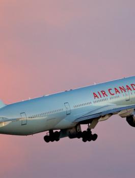 طيار كندي يرتكب خطأ غير مسبوق  كاد أن يقتل المئات 