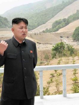 بريطانيا واميركا تحضران لخوض حرب ضد كوريا الشمالية 