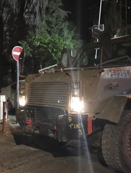 اعادة فتح الطريق المؤدي بين قرية دير نظام والنبي صالح 