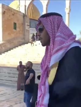 شاب سعودي في الاقصى 
