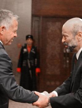 رئيس الحكومة الأردنية الجديد: سنخرج بحزمة إجراءات قبل نهاية الأسبوع