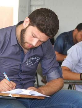 امتحان الشامل في الضفة الغربية وغزة 