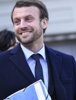 ماكرون وافريقيا 