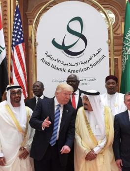 ترامب يريد مليار دولار من دول الخليج لتمويل مشاريع اقتصادية في قطاع غزة