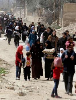 خروج مدنيين من الغوطة الشرقية 