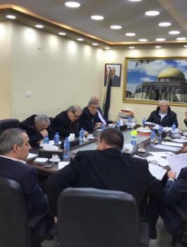 مركزية فتح والحكومة الفلسطينية 