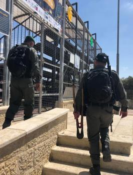 الاحتلال يداهم جمعية برج اللقلق