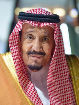 العاهل السعودي في البحر الاحمر 