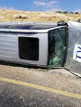 اصابة صحفيين من قناة الجزيرة بحادث سير 