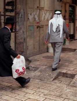 مشروع قرار لسحب الاقامة من المقدسيين واهالي الجولان 