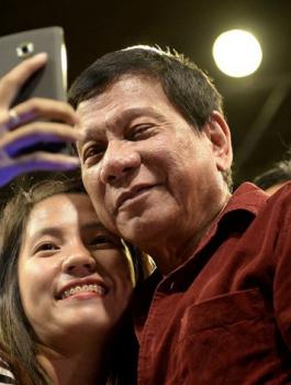 الرئيس الفلبيني 