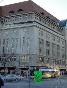 5047291-A_little_like_Harrods_in_London_Berlin