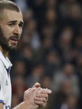بنزيمة: أنا في خدمة ريال مدريد