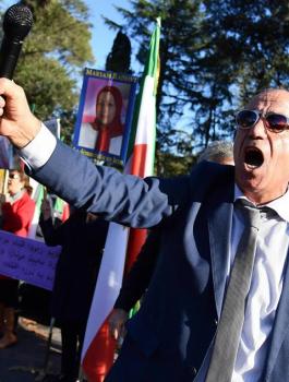 القبض على أوروبي دربته وكالات تجسس لإثارة إضرابات في إيران