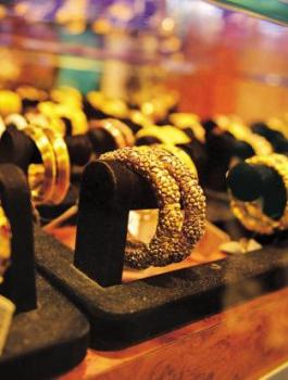 gold-kx1D--621x414@LiveMint