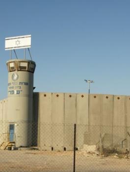 اضراب الاسرى في سجون الاحتلال 