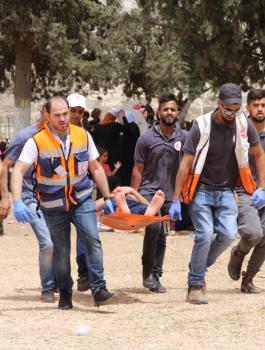 الهلال الاحمر في الاقصى 