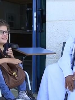 العاهل الاردني يمنح طالبة من جامعة النجاح سيارة 