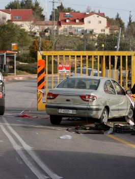 عملية طعن في الخليل