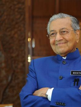 مهاتير محمد وفتح سفارة لفلسطين 