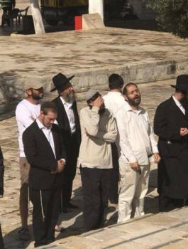 اقتحام المستوطنين للمسجد الأقصى المبارك 