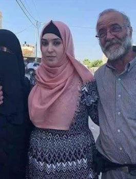الاسيرة ياسمين ابو سرور ووالدتها 