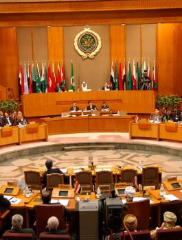 جامعة الدول العربية تبحث مع روسيا سبل استئناف المفاوضات مع اسرائيل