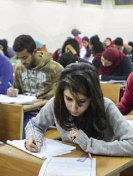 وزارة التربية وامتحانات الثانوية العامة 