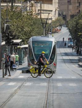 اسرائيل والاغلاق الشامل 